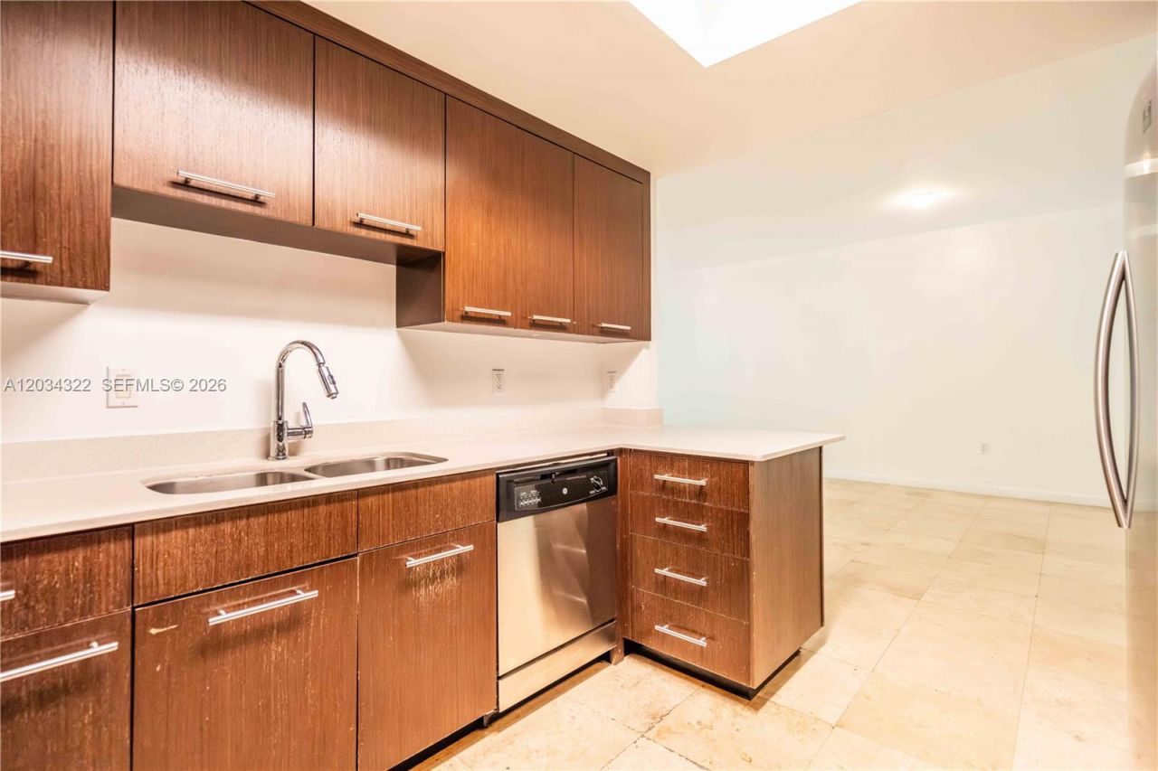 300 Majorca Ave , Unit 202, Coral Gables, FL 33134 Photo