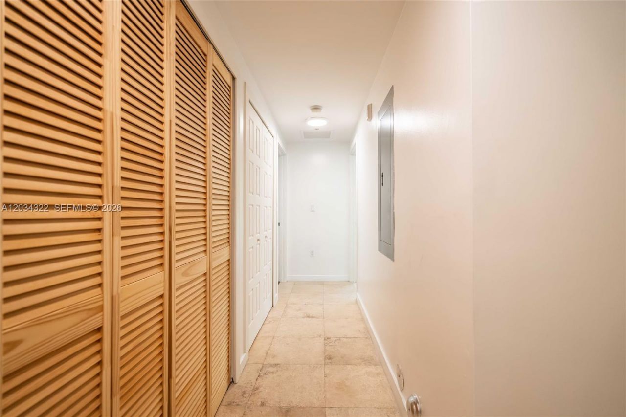 300 Majorca Ave , Unit 202, Coral Gables, FL 33134 Photo