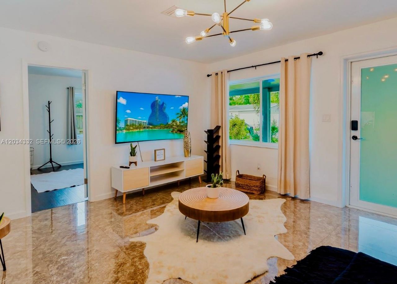1754 SW 28th Ter , Fort Lauderdale, FL 33312 Photo