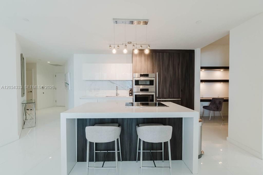 851 NE 1st Ave, Unit 2303, Miami, FL 33132 Photo