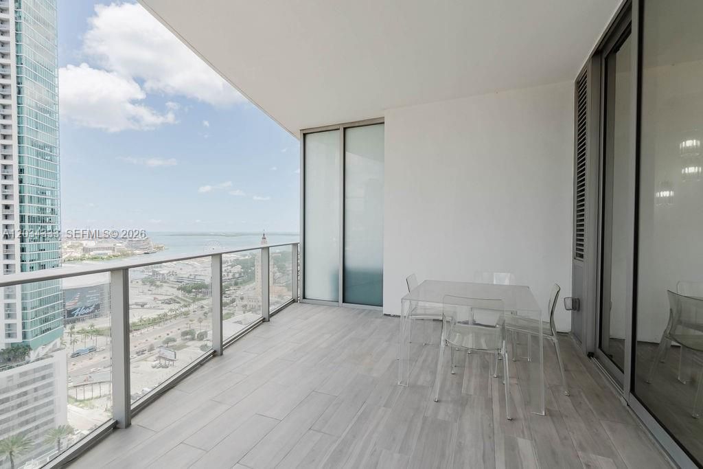 851 NE 1st Ave, Unit 2303, Miami, FL 33132 Photo