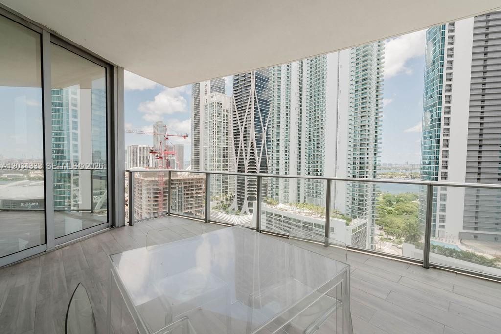 851 NE 1st Ave, Unit 2303, Miami, FL 33132 Photo