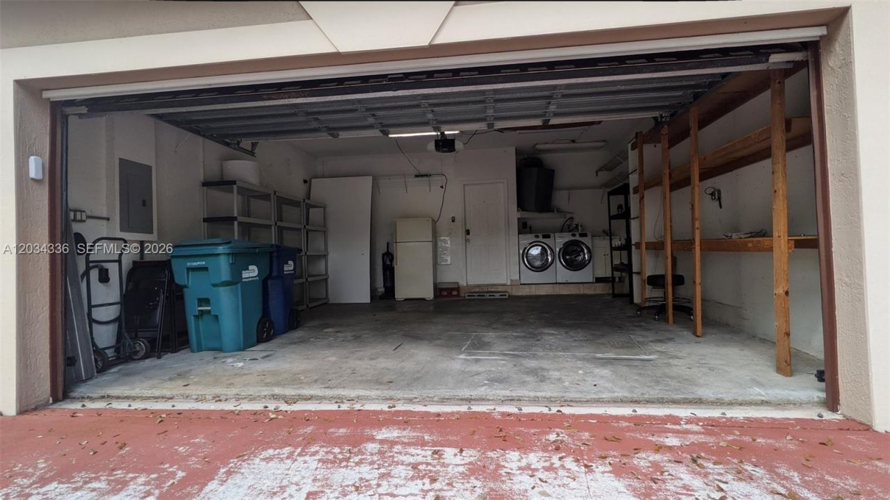 8929 NW 165th Ter , Unit 8929, Miami Lakes, FL 33018 Photo