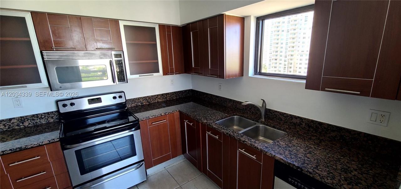 3300 NE 191 St, Unit 1207, Aventura, FL 33180 Photo