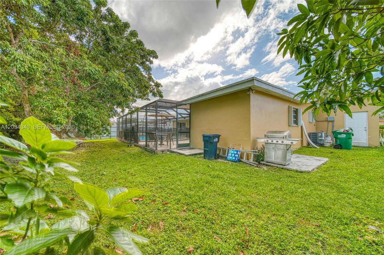 11331 SW 176 Th St, Miami, FL 33157 Photo