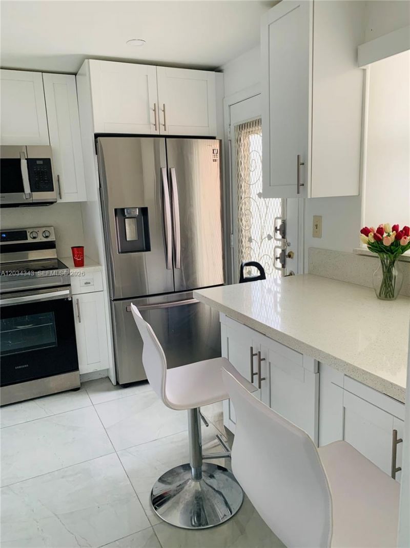 501 NE 14th Ave , Unit 601, Hallandale Beach, FL 33009 Photo