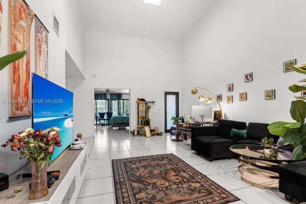 6185 Live Oak Ct , Unit C, Tamarac, FL 33319 Photo