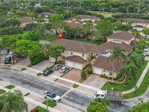 8964 NW 53rd Ct , Sunrise, FL 33351