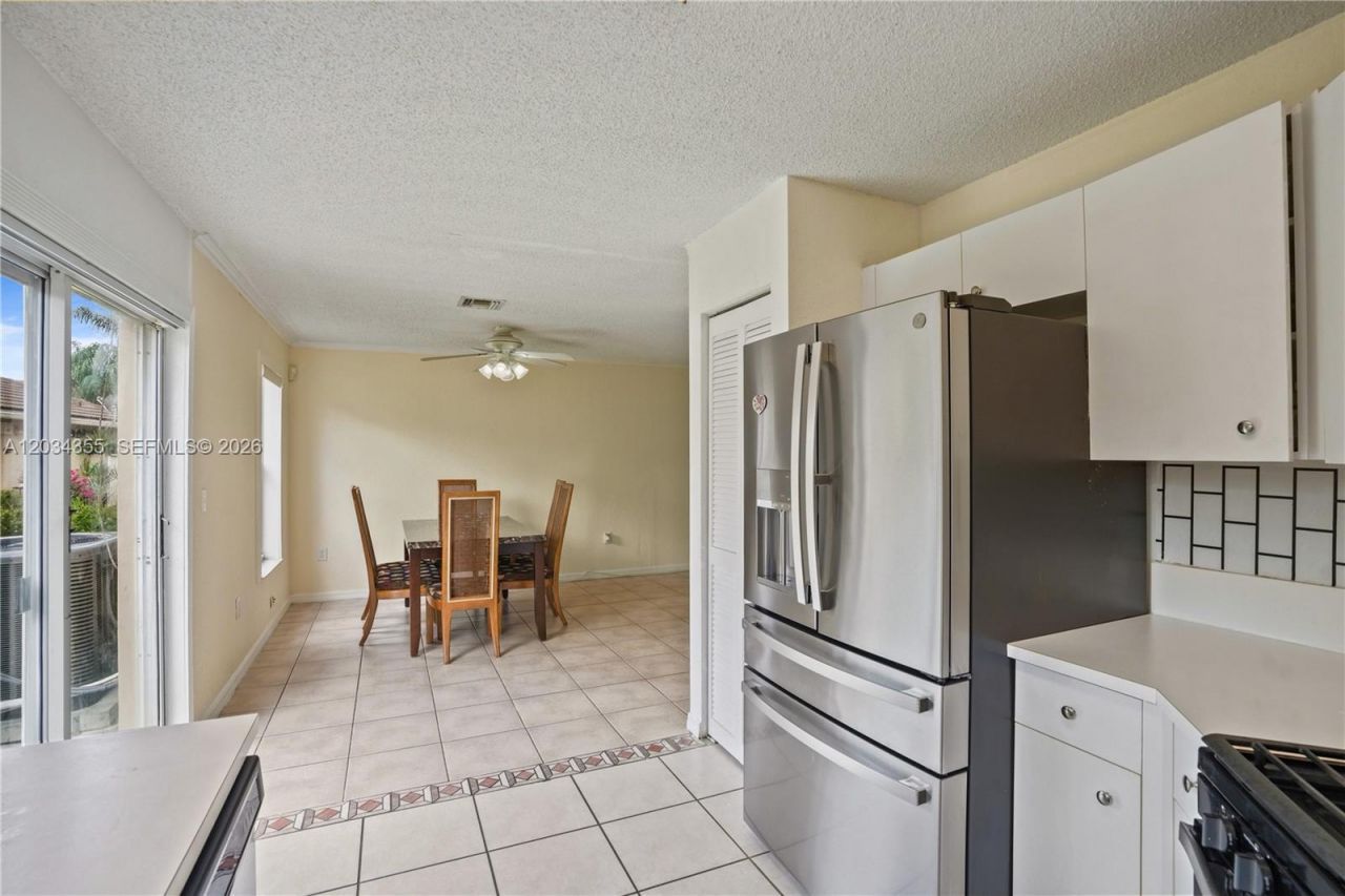 8964 NW 53rd Ct, Sunrise, FL 33351 Photo