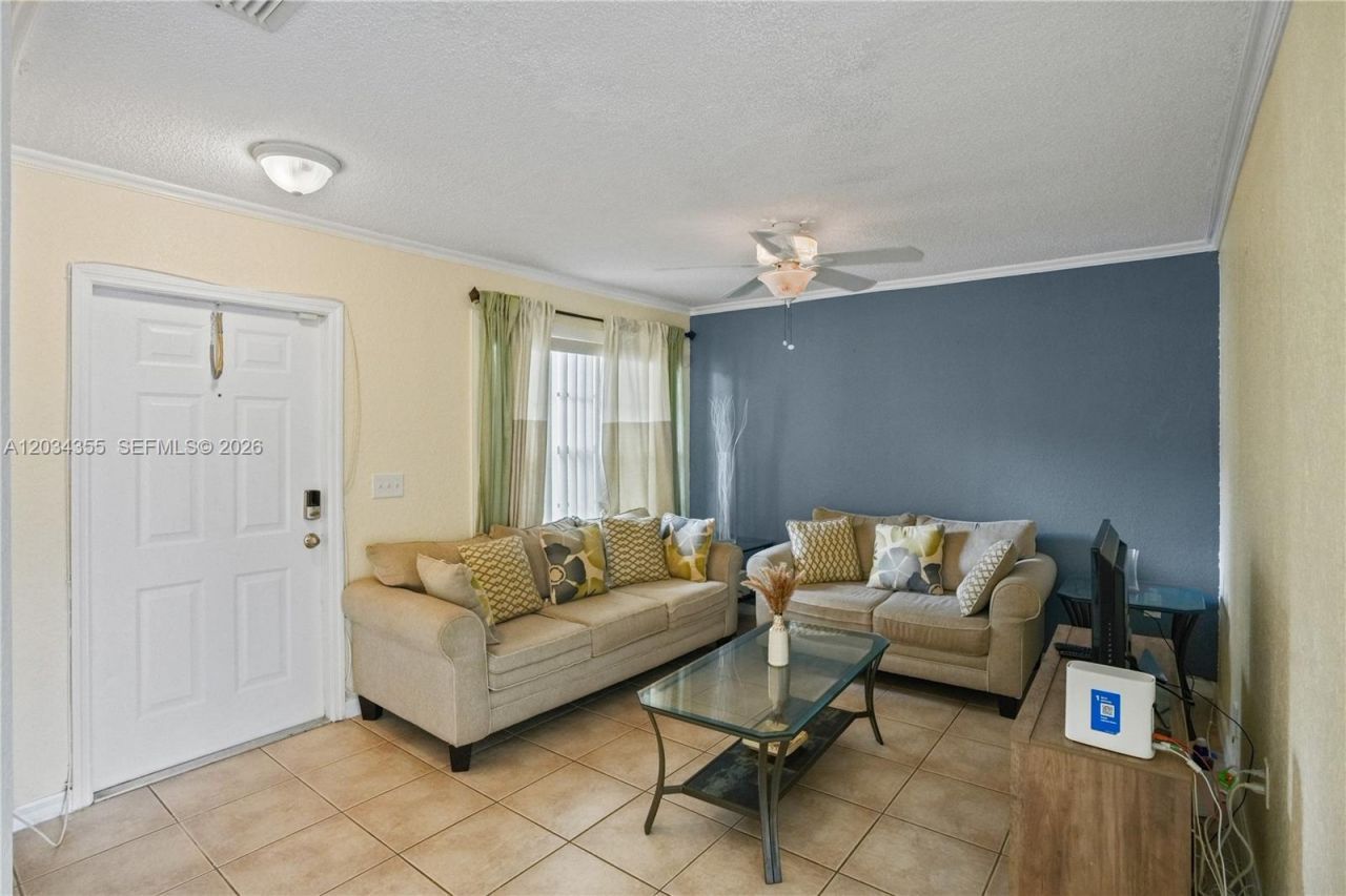 8964 NW 53rd Ct , Sunrise, FL 33351 Photo