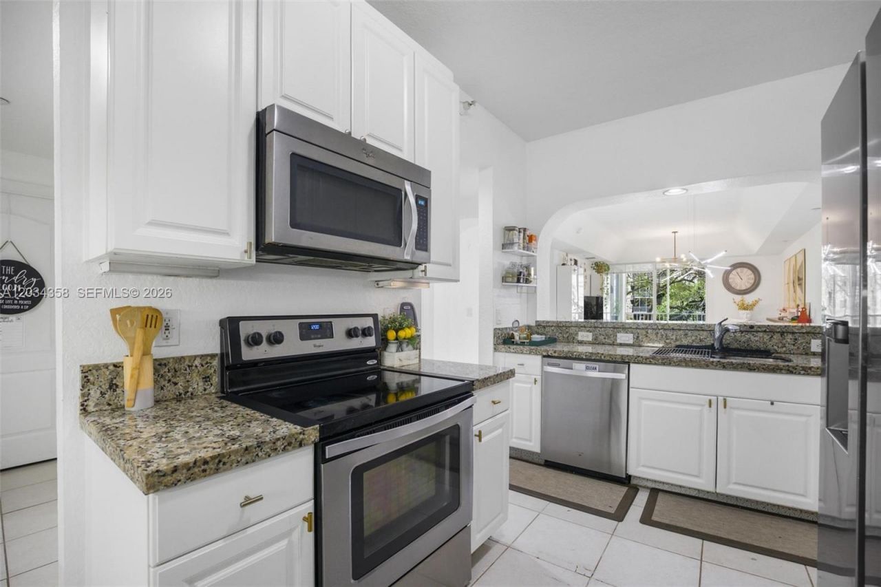 10720 NW 66th St , Unit 202, Doral, FL 33178 Photo