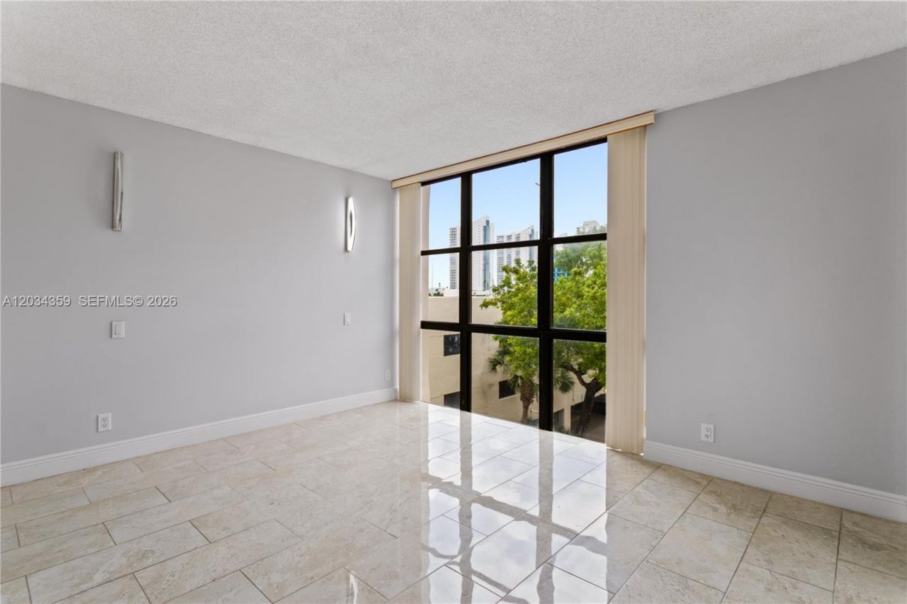 17021 N Bay Rd, Unit 429, Sunny Isles Beach, FL 33160 Photo