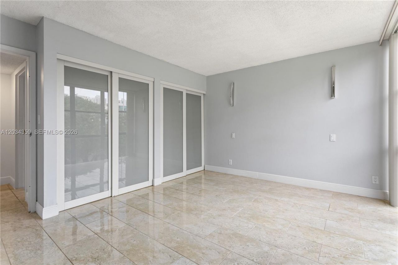 17021 N Bay Rd, Unit 429, Sunny Isles Beach, FL 33160 Photo