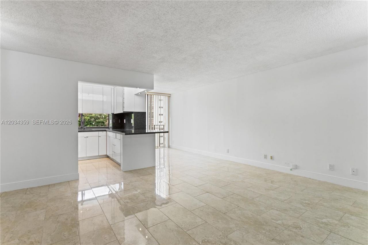 17021 N Bay Rd, Unit 429, Sunny Isles Beach, FL 33160 Photo