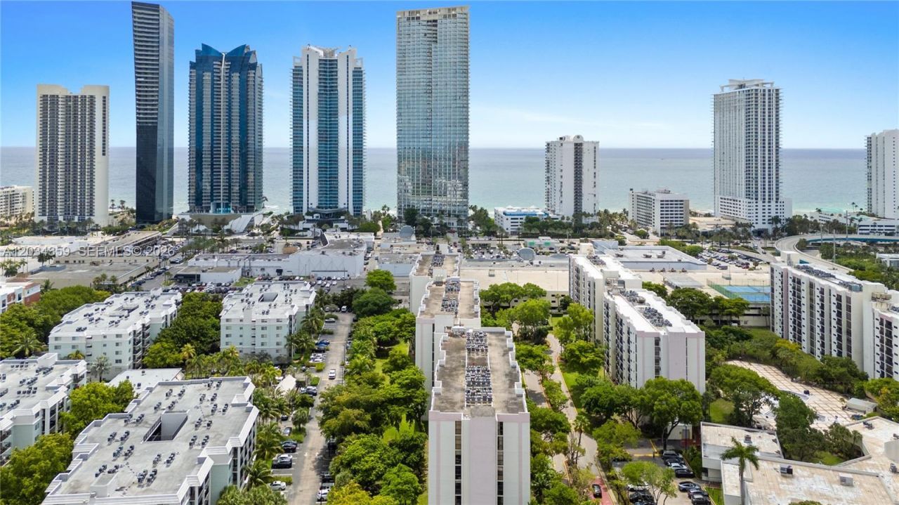 17021 N Bay Rd, Unit 429, Sunny Isles Beach, FL 33160 Photo