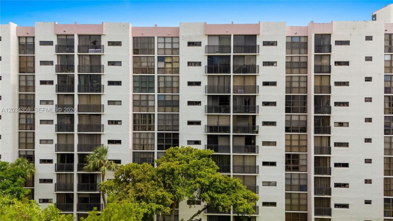 17021 N Bay Rd, Unit 429, Sunny Isles Beach, FL 33160 Photo