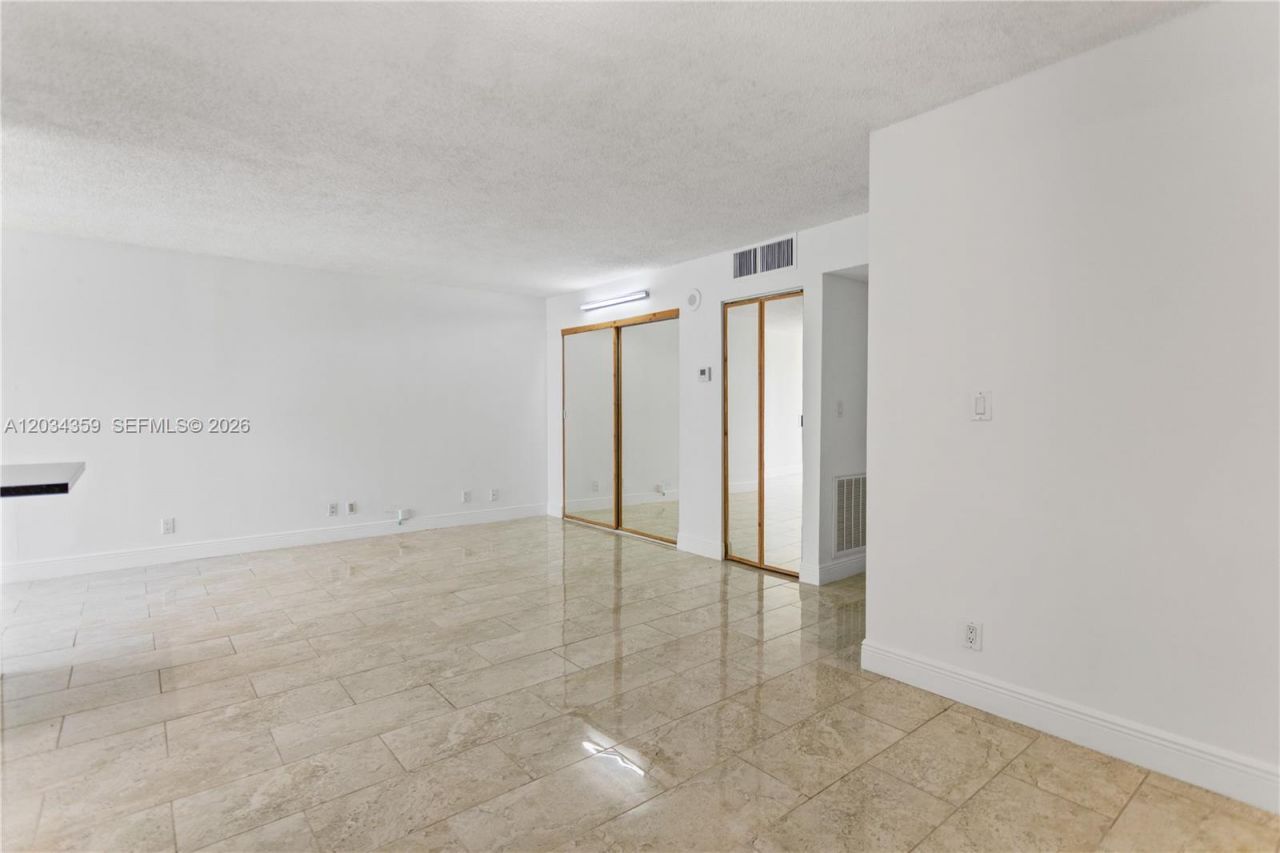 17021 N Bay Rd, Unit 429, Sunny Isles Beach, FL 33160 Photo