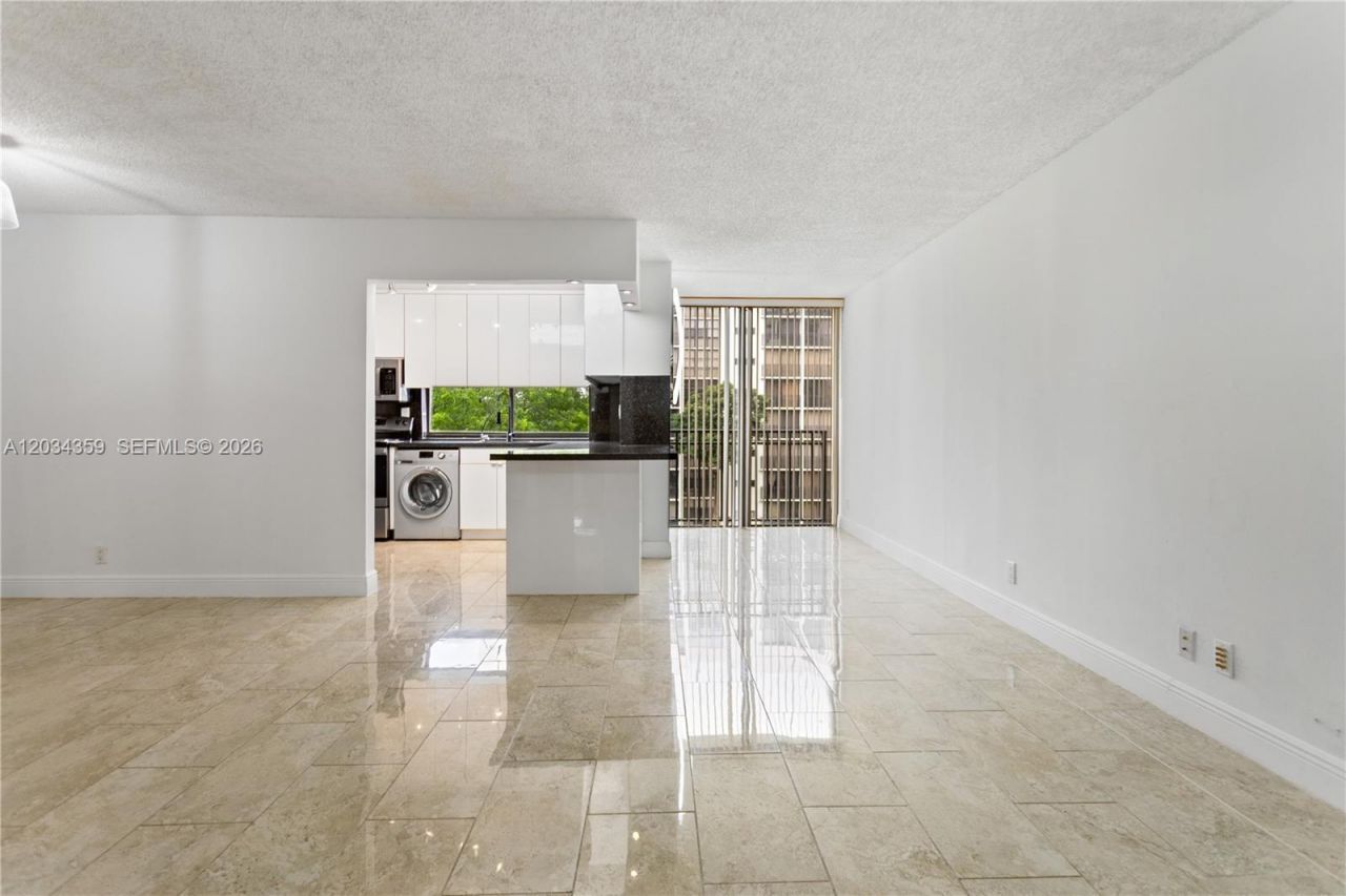17021 N Bay Rd, Unit 429, Sunny Isles Beach, FL 33160 Photo