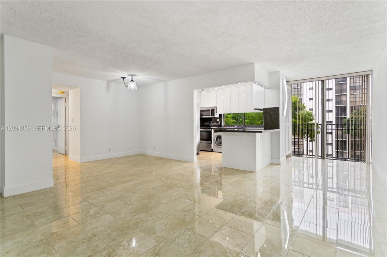 17021 N Bay Rd, Unit 429, Sunny Isles Beach, FL 33160 Photo