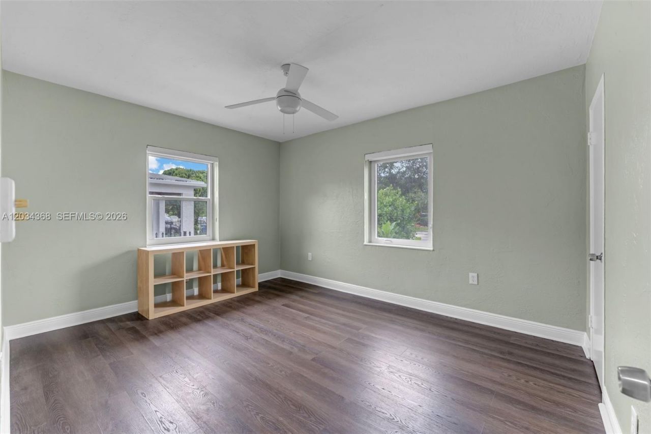 421 NW 105th St, Miami, FL 33150 Photo