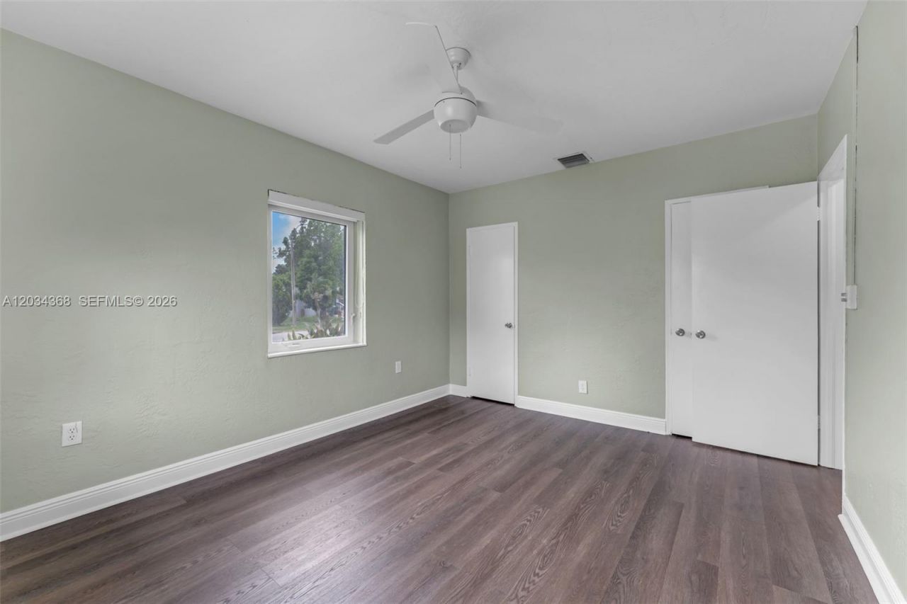 421 NW 105th St, Miami, FL 33150 Photo