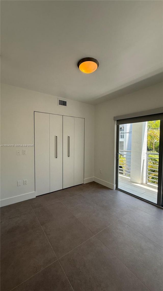 2025 Meridian Ave , Unit 4, Miami Beach, FL 33139 Photo