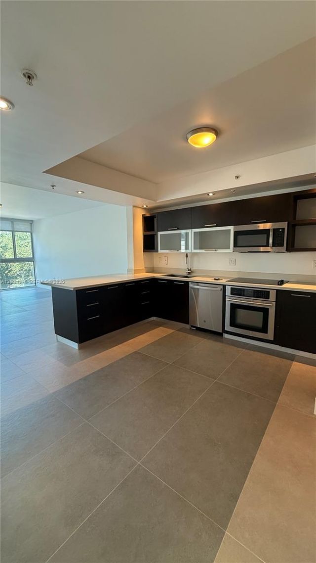 2025 Meridian Ave , Unit 4, Miami Beach, FL 33139 Photo