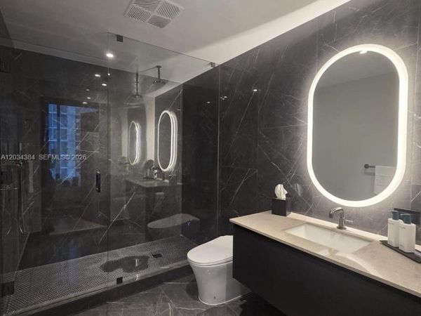 20 NE 11 , Unit 2208, South Miami, FL 33132