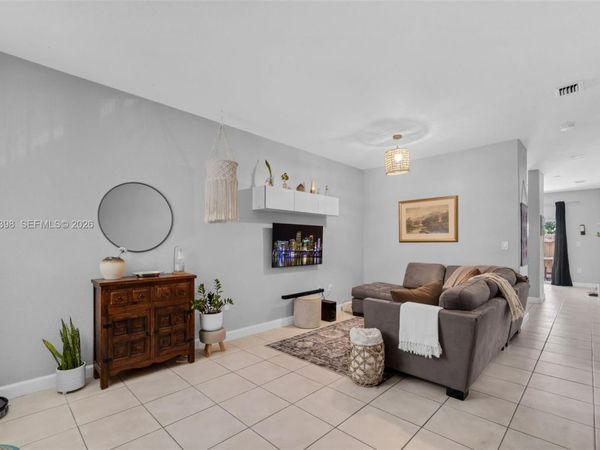 2551 SE 16th Ter , Unit 101, Homestead, FL 33035