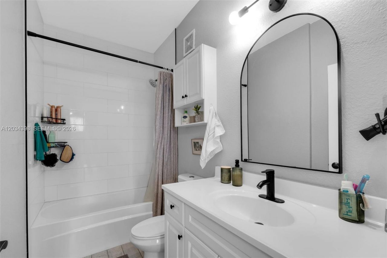 2551 SE 16th Ter , Unit 101, Homestead, FL 33035 Photo