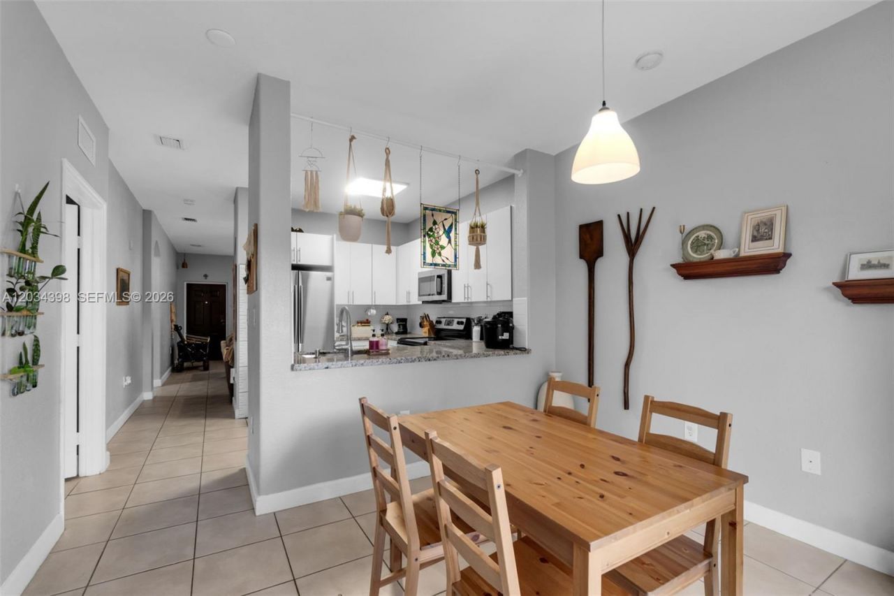 2551 SE 16th Ter , Unit 101, Homestead, FL 33035 Photo