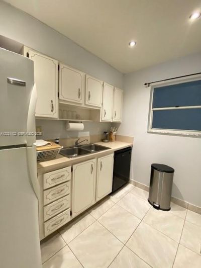 201 178th Dr , Unit 230, Sunny Isles Beach, FL 33160 Photo
