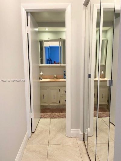 201 178th Dr , Unit 230, Sunny Isles Beach, FL 33160 Photo