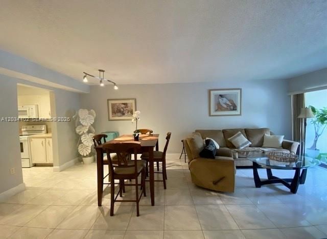 201 178th Dr , Unit 230, Sunny Isles Beach, FL 33160 Photo