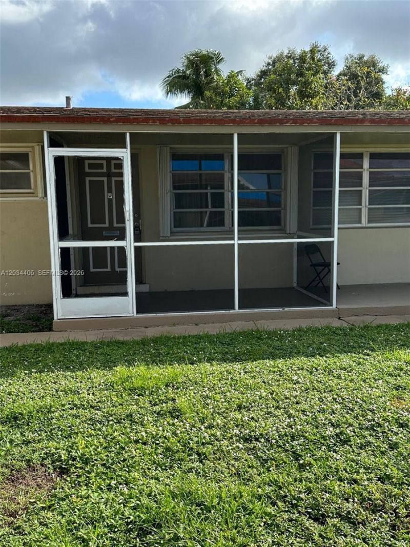 2319 Jackson St , Unit 6, Hollywood, FL 33020 Photo