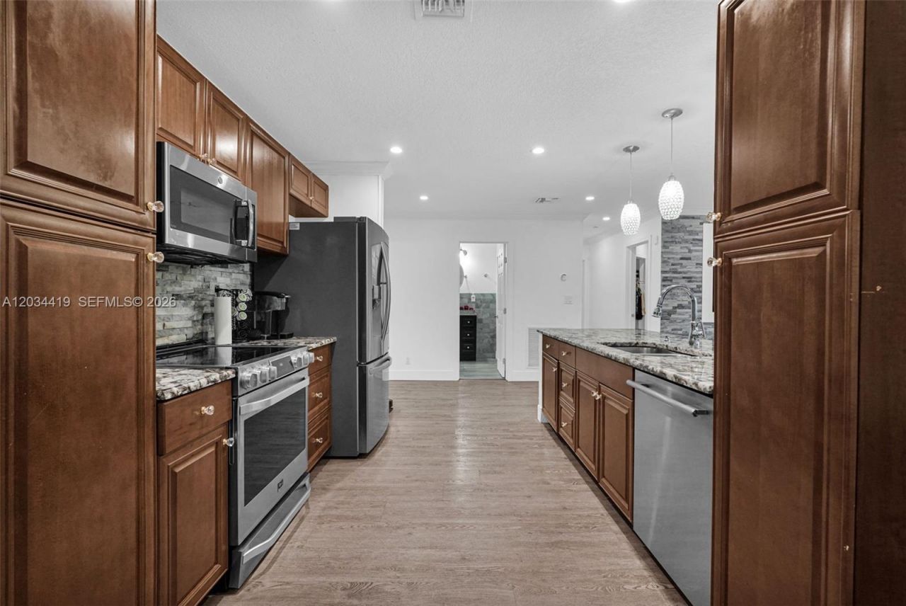 4431 NW 36th Ct, Lauderdale Lakes, FL 33319 Photo