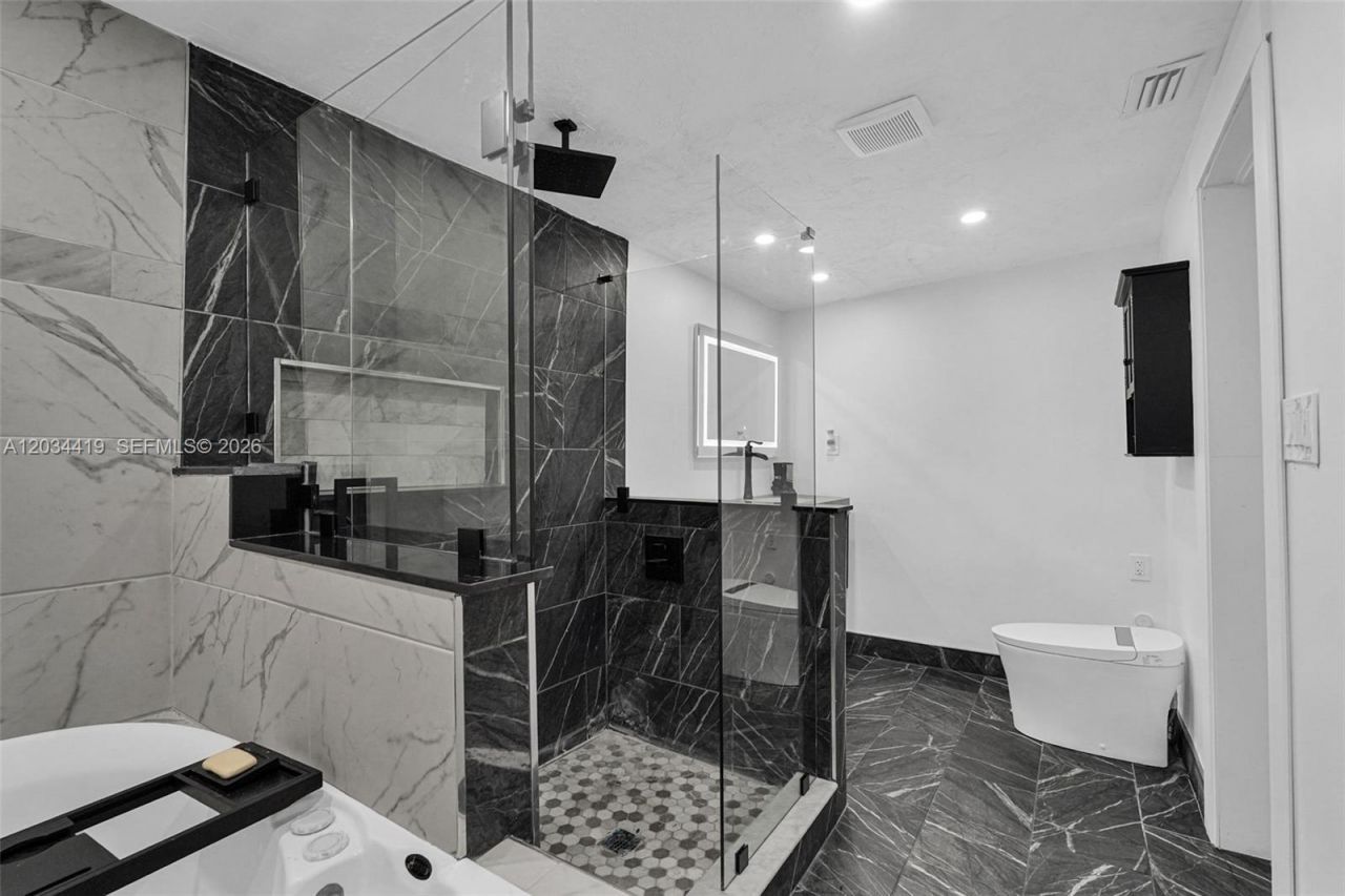 4431 NW 36th Ct, Lauderdale Lakes, FL 33319 Photo