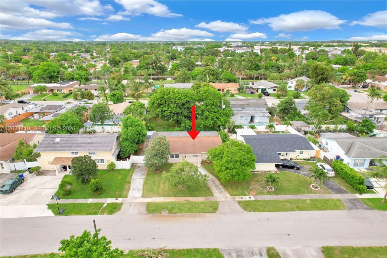 4431 NW 36th Ct, Lauderdale Lakes, FL 33319 Photo