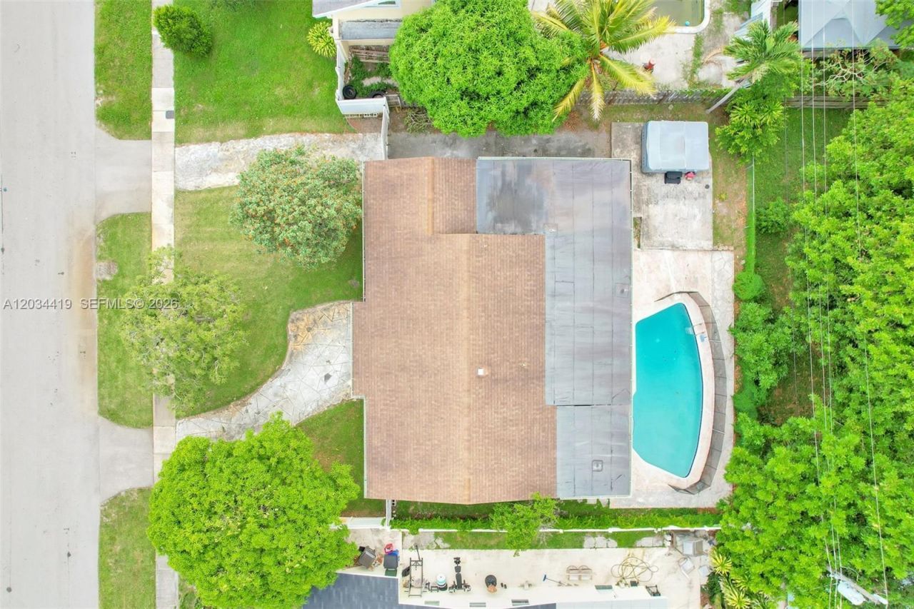 4431 NW 36th Ct, Lauderdale Lakes, FL 33319 Photo