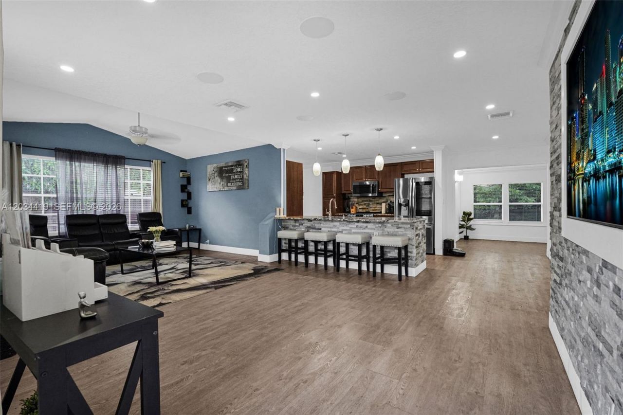 4431 NW 36th Ct, Lauderdale Lakes, FL 33319 Photo
