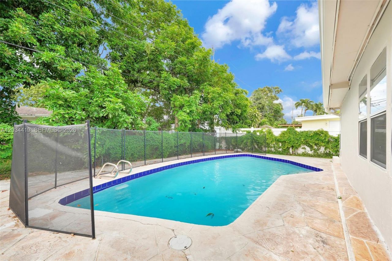 4431 NW 36th Ct, Lauderdale Lakes, FL 33319 Photo