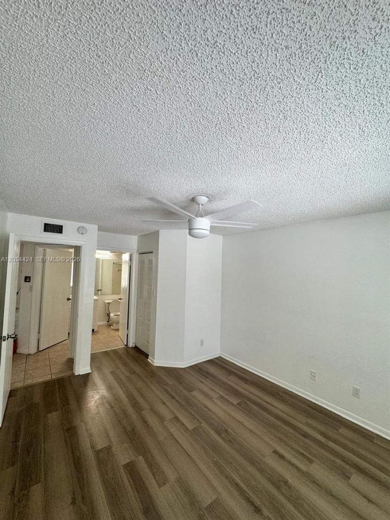 911 Coral Club Dr, Unit 911, Coral Springs, FL 33071 Photo