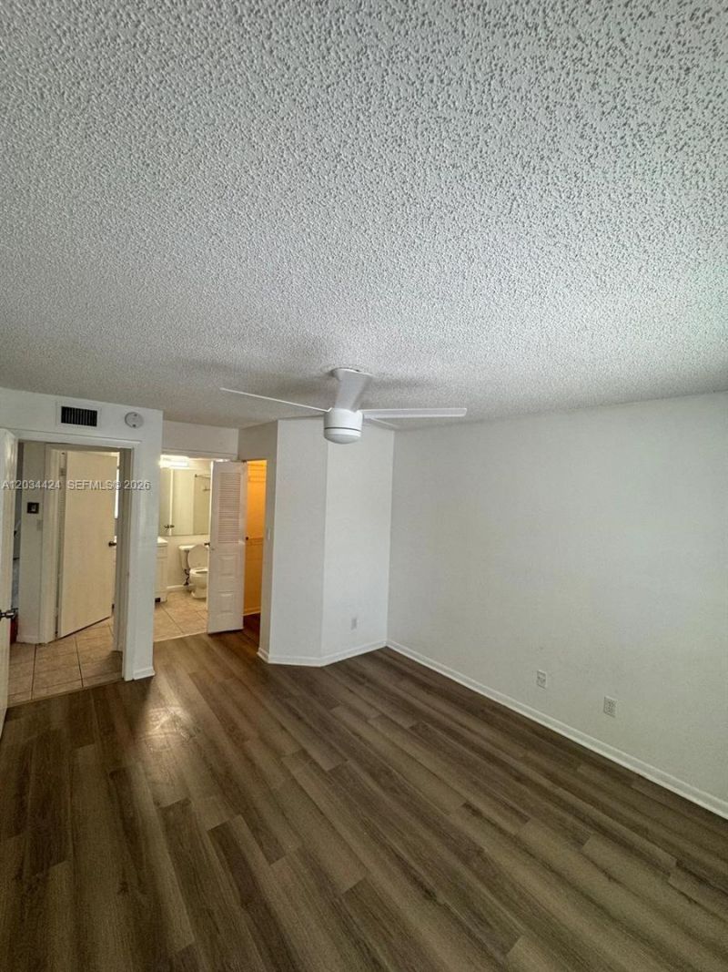 911 Coral Club Dr, Unit 911, Coral Springs, FL 33071 Photo