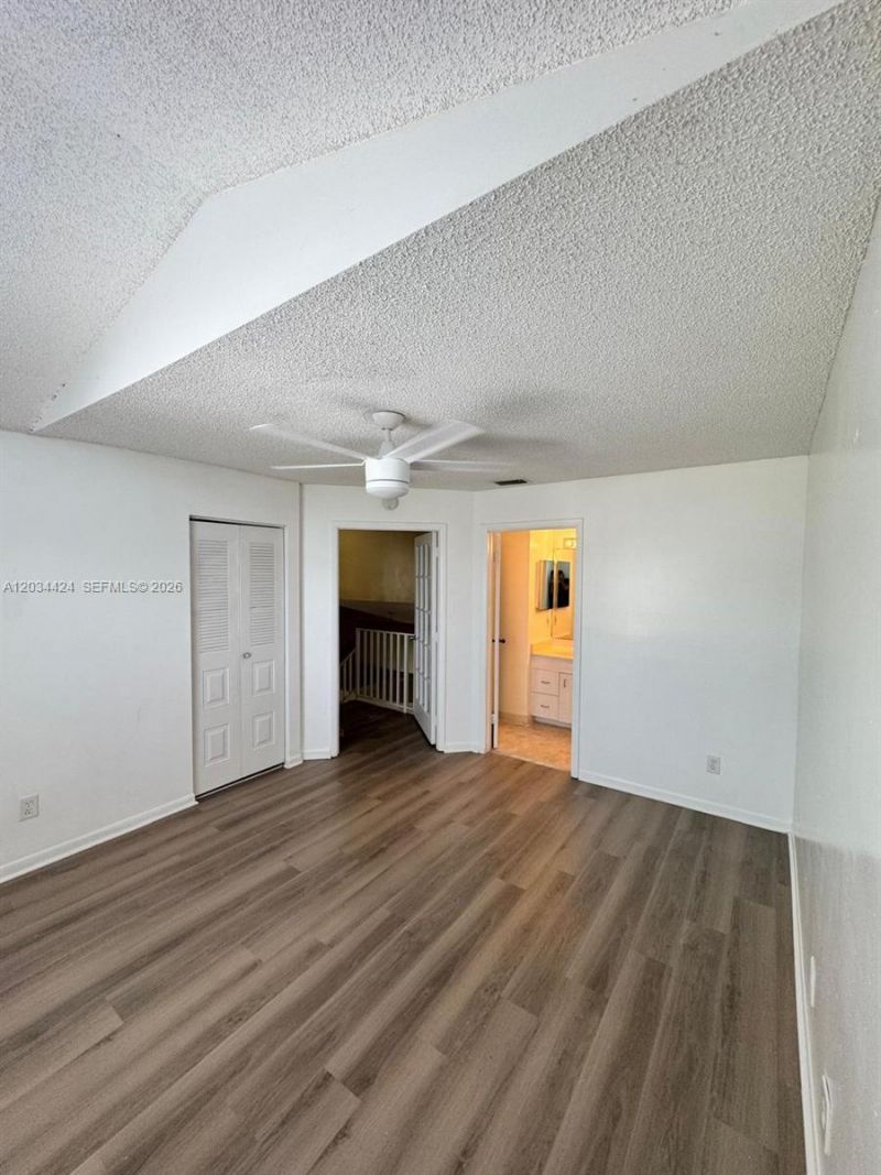 911 Coral Club Dr, Unit 911, Coral Springs, FL 33071 Photo