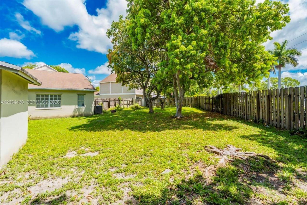 11937 SW 117th Ct , Miami, FL 33186 Photo