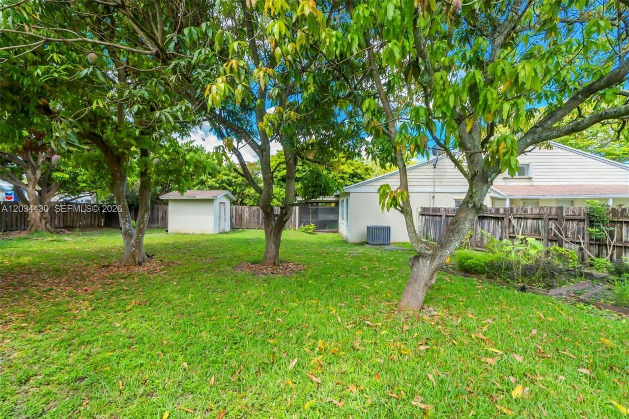 11937 SW 117th Ct , Miami, FL 33186 Photo
