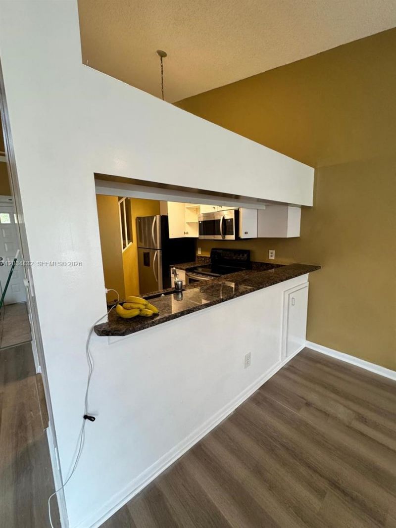 911 Coral Club Dr , Unit 911, Coral Springs, FL 33071 Photo