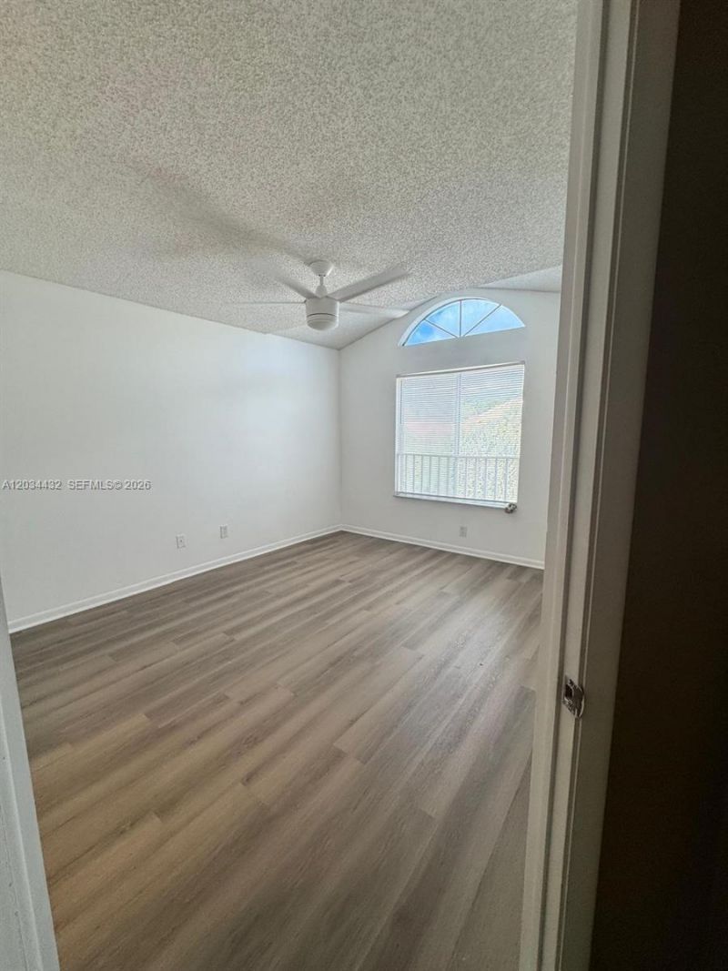 911 Coral Club Dr , Unit 911, Coral Springs, FL 33071 Photo