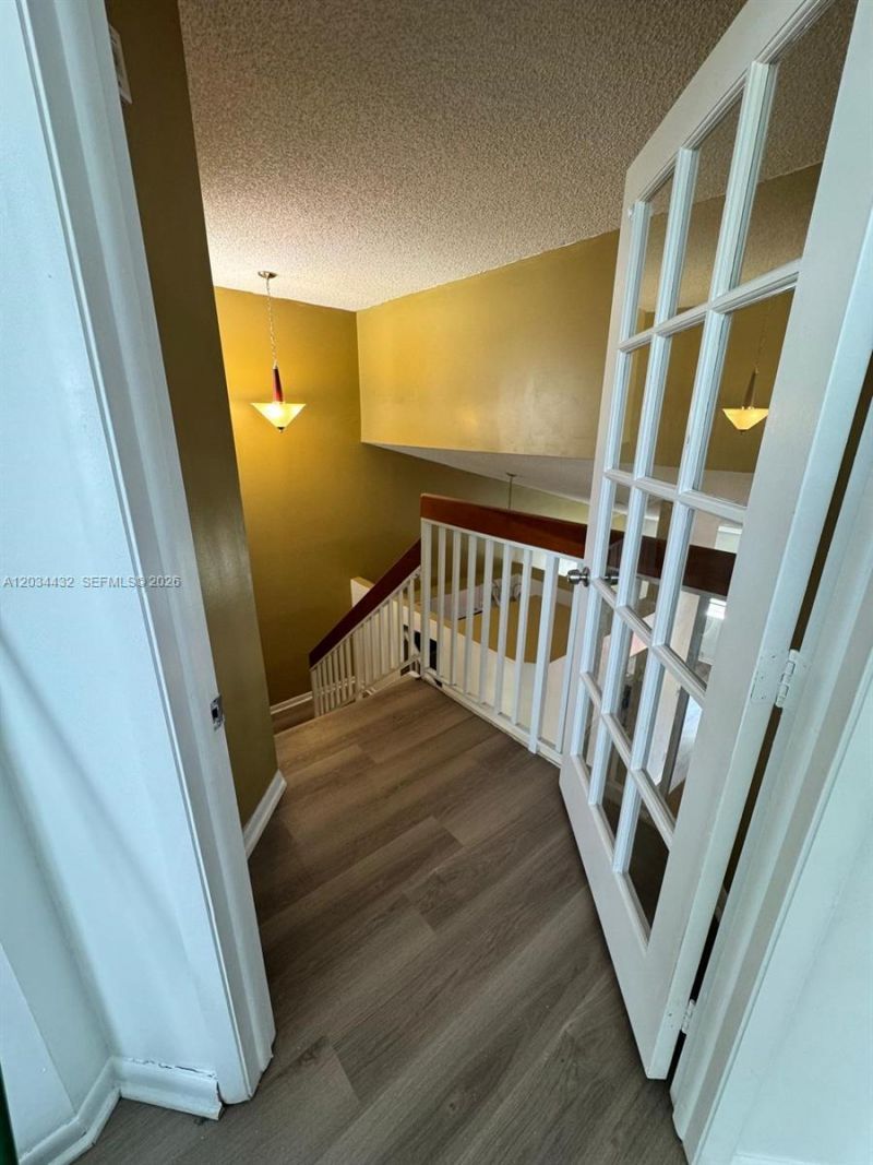 911 Coral Club Dr , Unit 911, Coral Springs, FL 33071 Photo