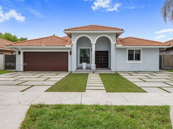 15932 SW 101st Ter , Miami, FL 33196